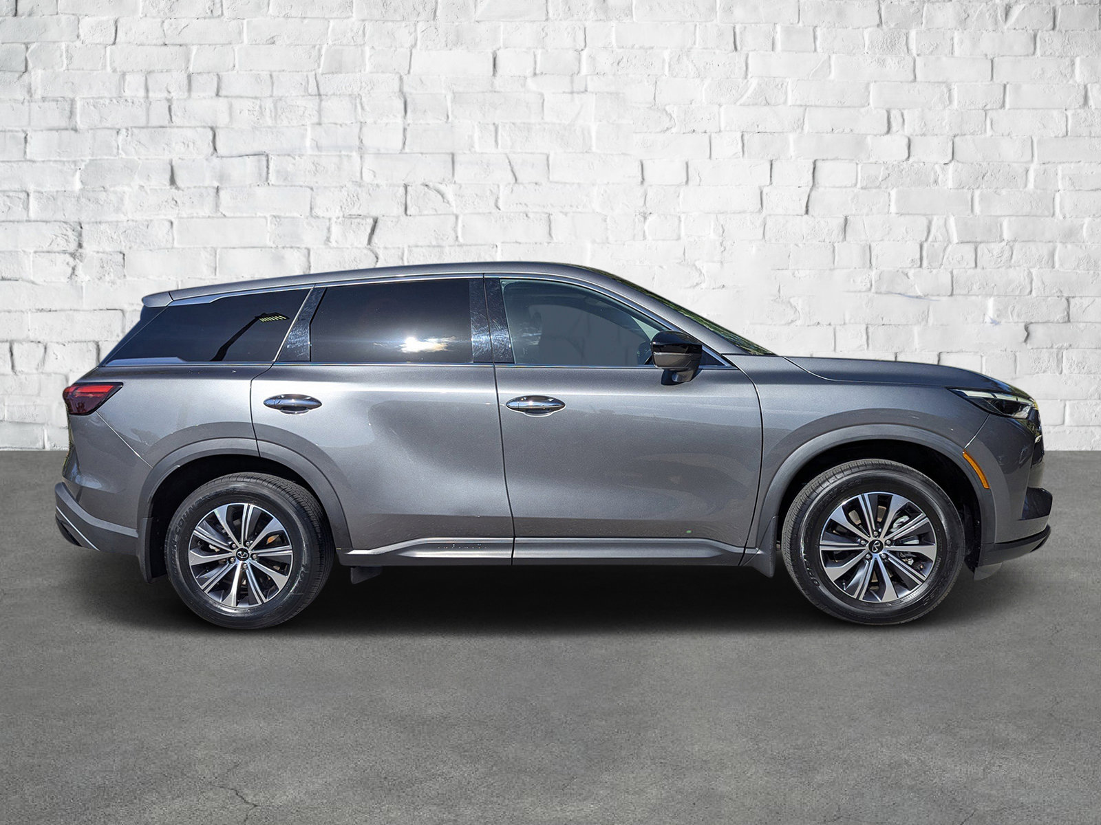 2022 Infiniti QX60 Pure photo 3