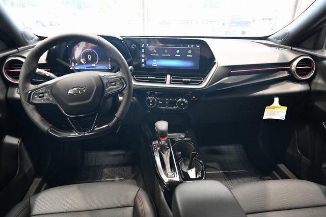 2025 Chevrolet Trax photo 11