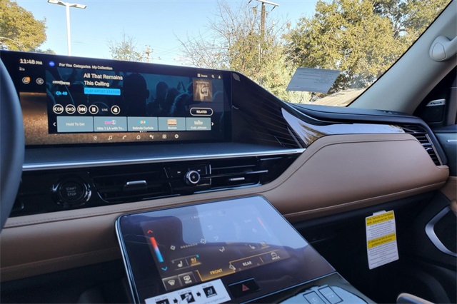 2025 Infiniti QX80 Luxe photo 12