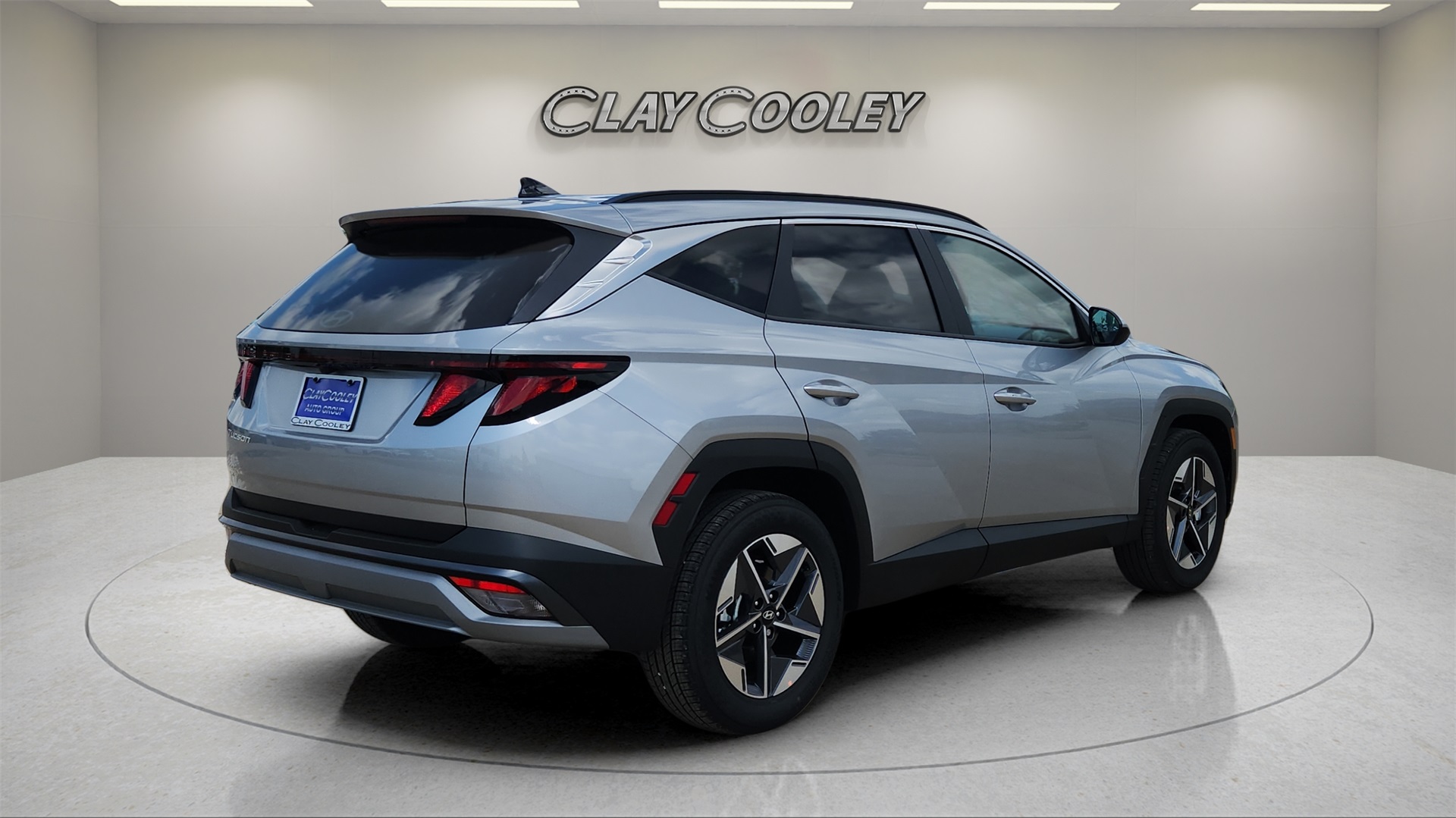 2025 Hyundai Tucson SEL photo 2