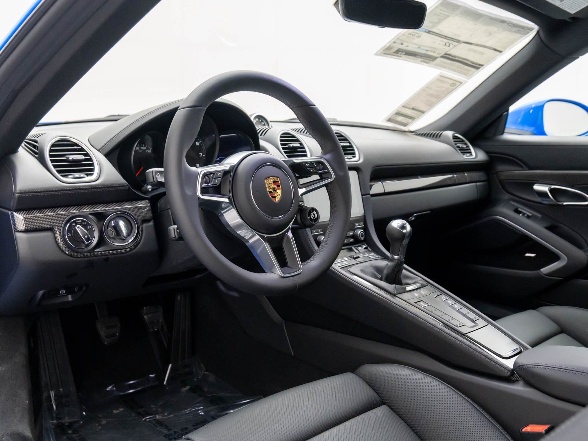 2025 Porsche Cayman Base S photo 4
