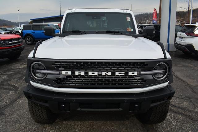 2025 Ford Bronco Badlands photo 2