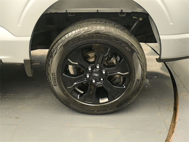 2022 Ford F-150 XLT photo 9