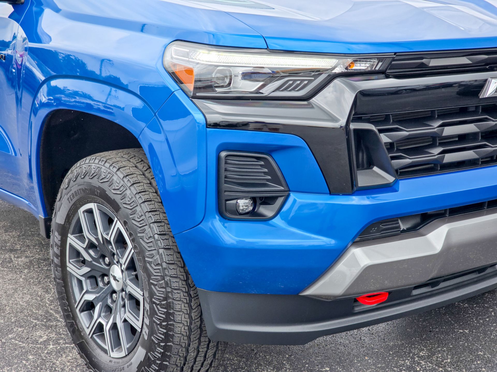 2023 Chevrolet Colorado Z71 photo 4