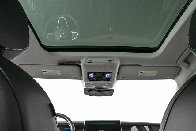 2025 Volkswagen Tiguan SE photo 16