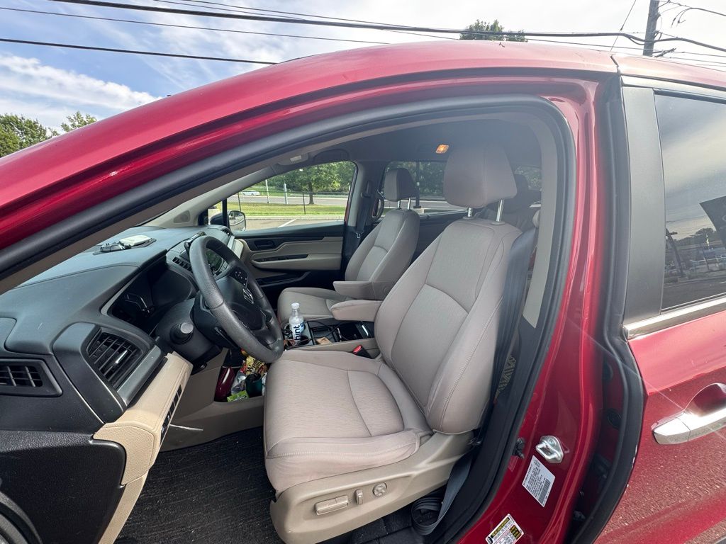 2021 Honda Odyssey EX photo 6