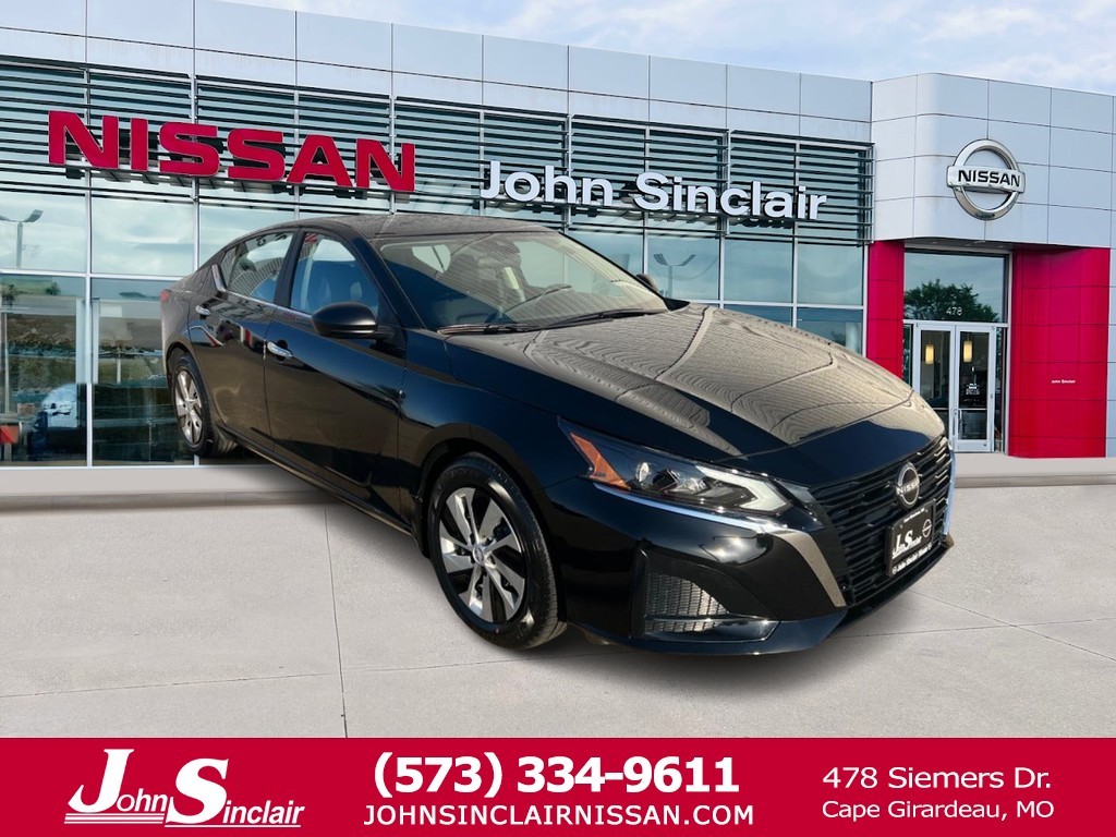 2025 Nissan Altima S's photo