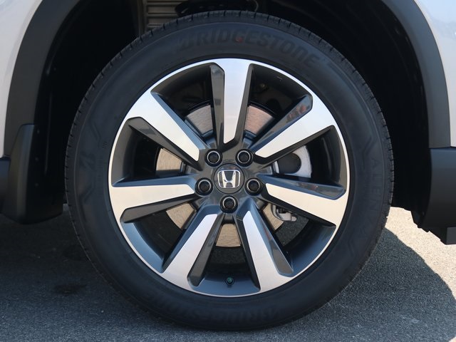 2025 Honda Pilot Touring photo 5