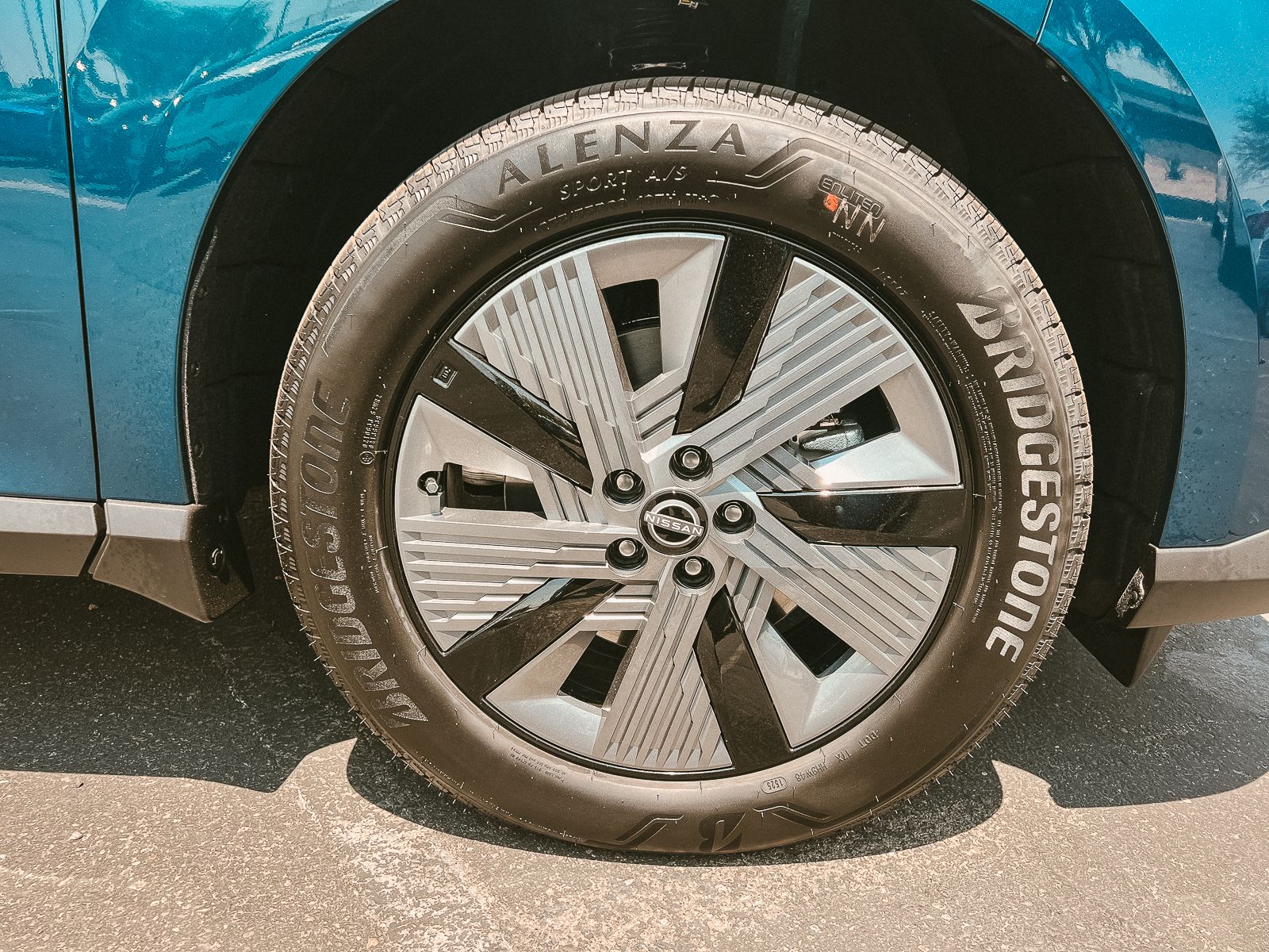 2025 Nissan Murano SL photo 3