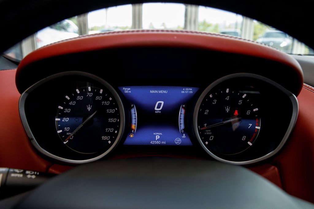 2020 Maserati Ghibli photo 17