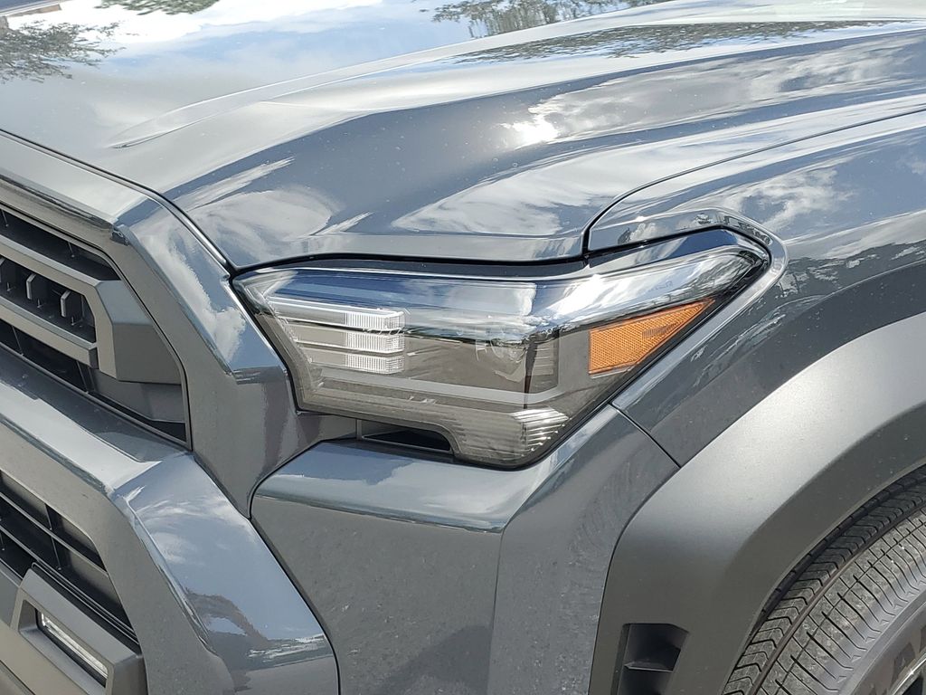 2025 Toyota 4Runner SR5 photo 11