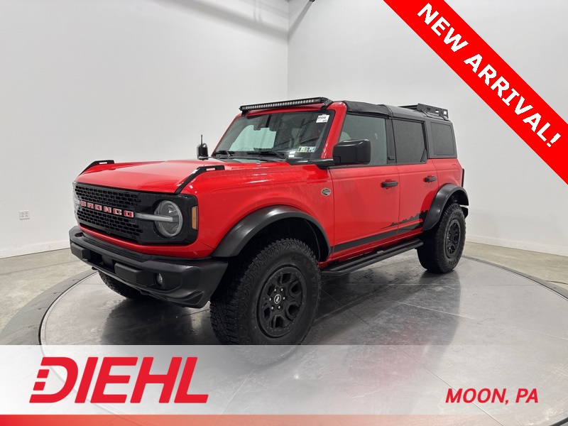 2022 Ford Bronco Wildtrak photo 2