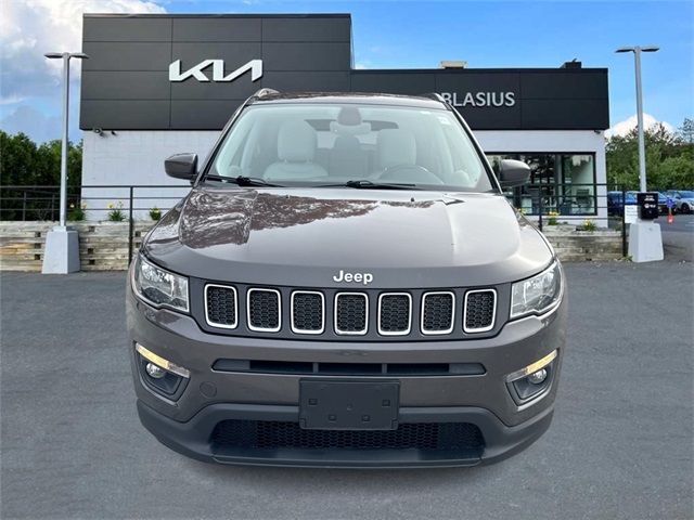 2018 Jeep Compass Latitude photo 3