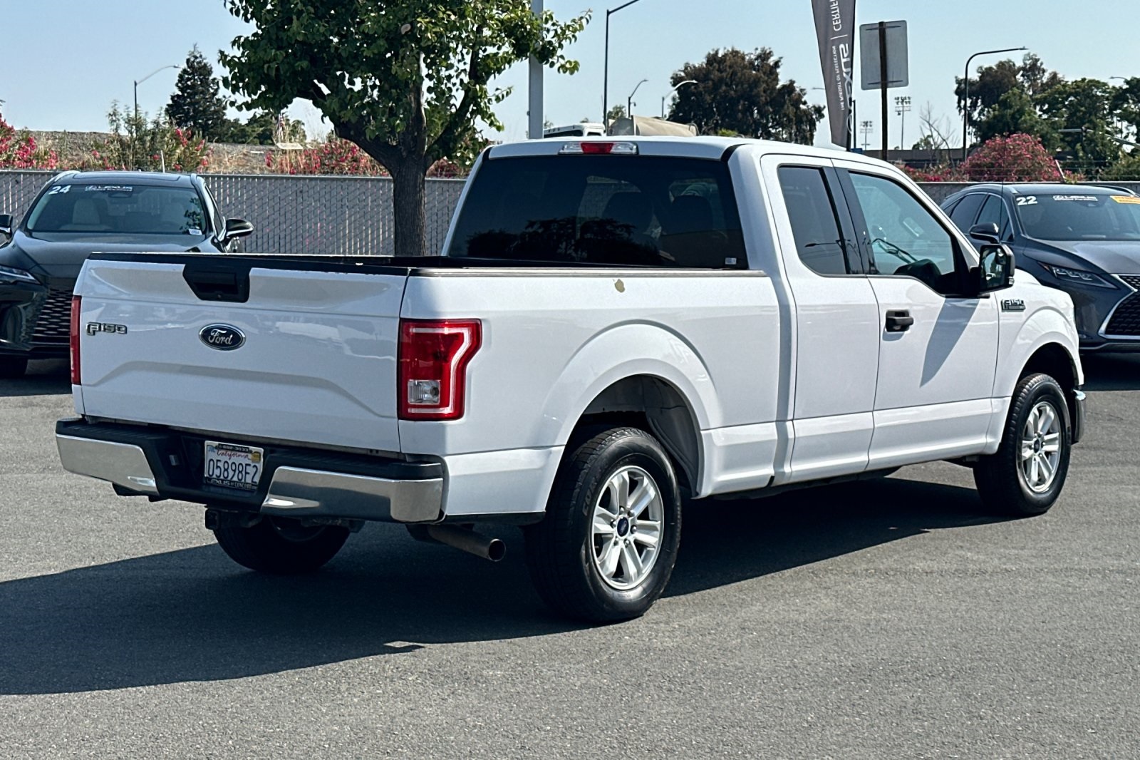 2017 Ford F-150 XLT photo 4