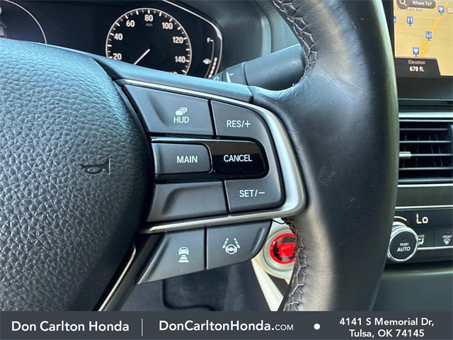 2018 Honda Accord Touring photo 17