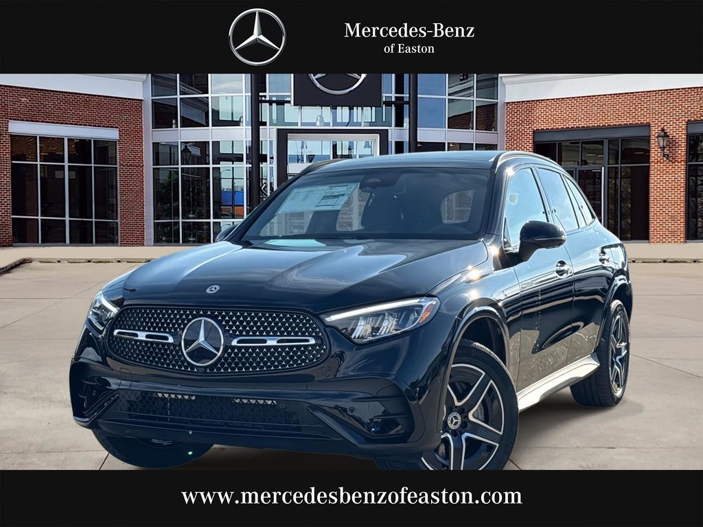 2026 Mercedes-Benz GLC Base's photo