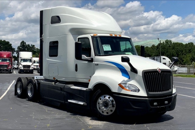 2021 International LT625 6x4 