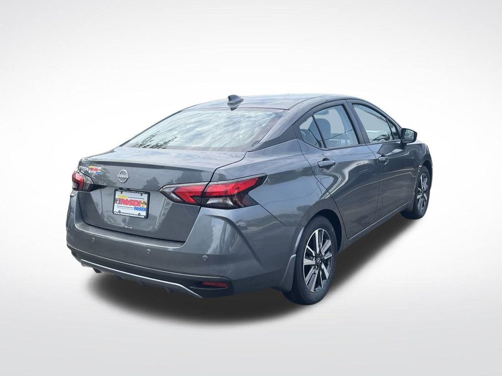 2025 Nissan Versa 1.6 SV photo 5