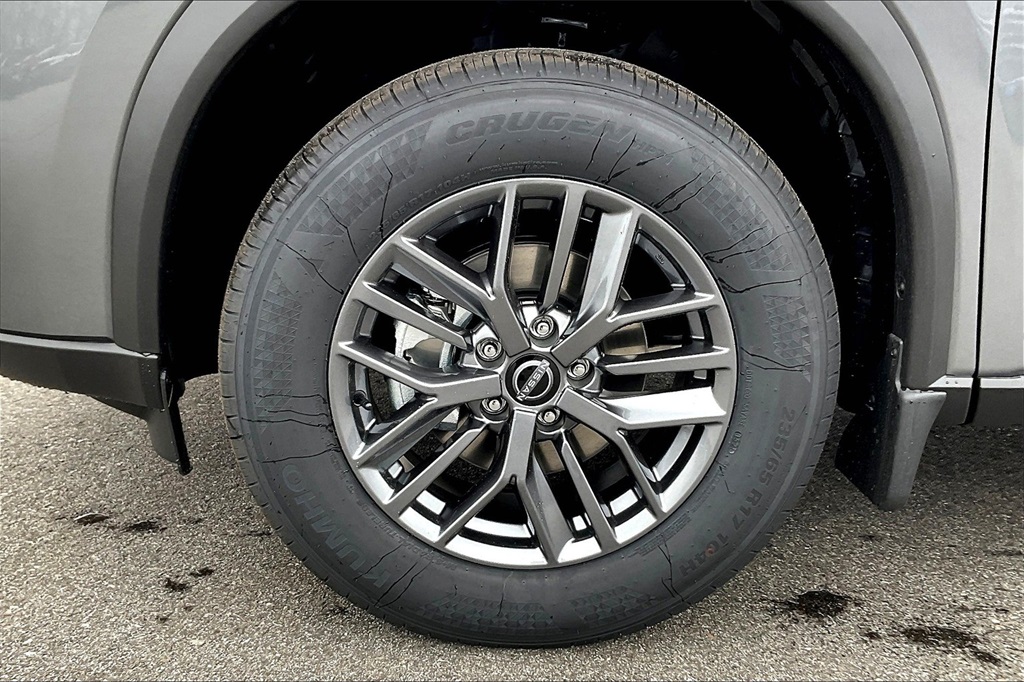 2025 Nissan Rogue S photo 7