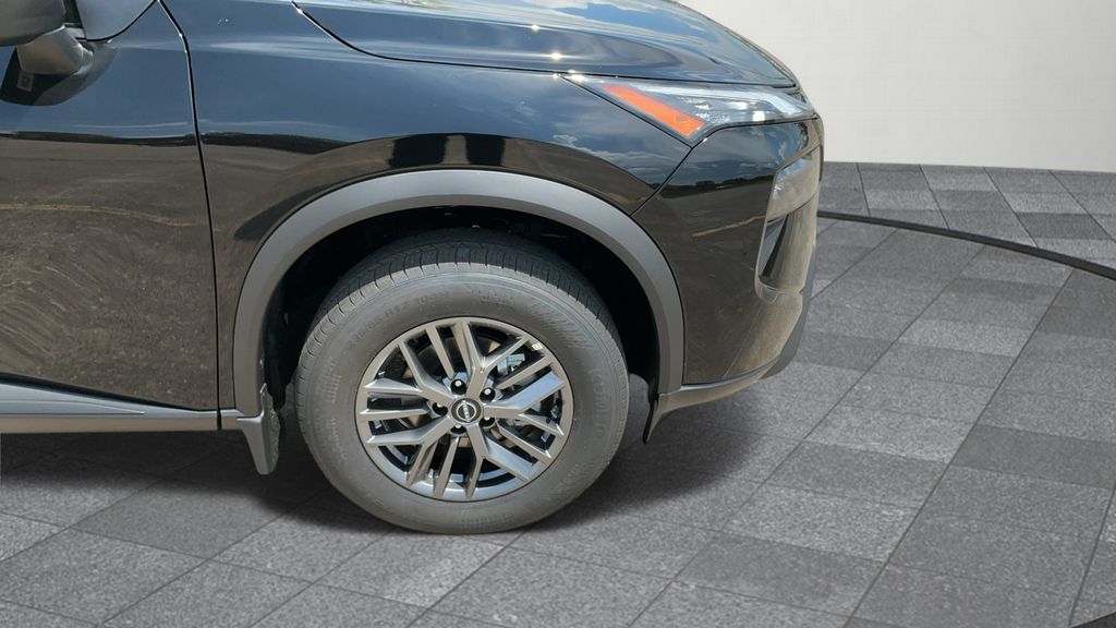 2026 Nissan Rogue S photo 17
