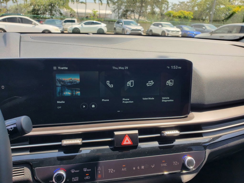 2026 Kia Sportage EX photo 17