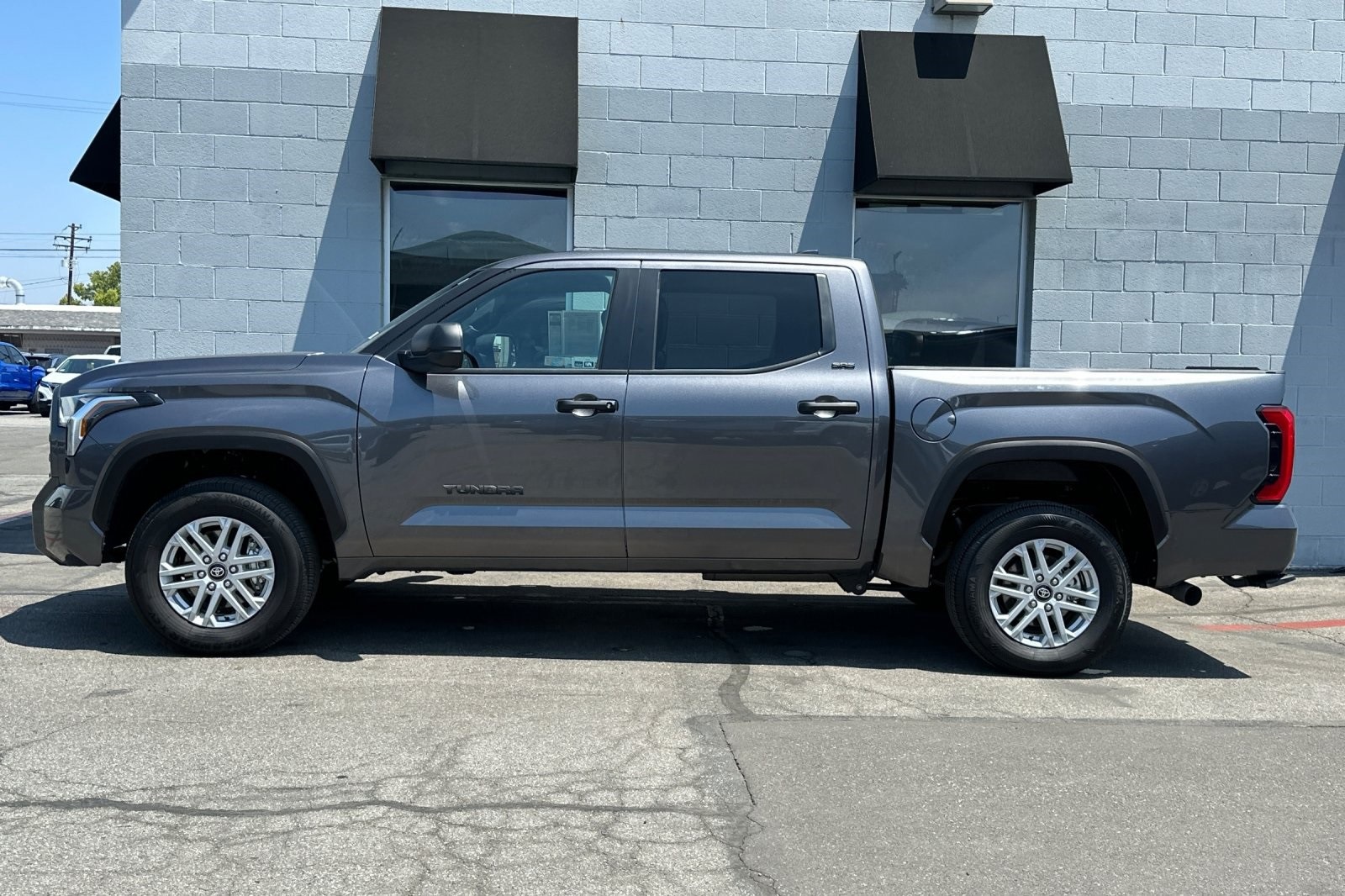 2025 Toyota Tundra SR5 photo 2