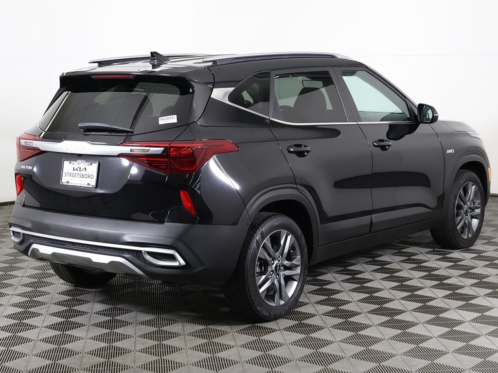 2023 Kia Seltos S photo 3