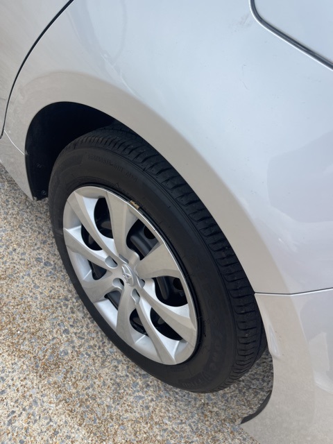 2024 Toyota Corolla LE photo 6