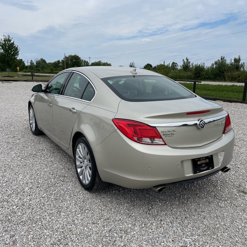 2013 Buick Regal Premium I photo 3