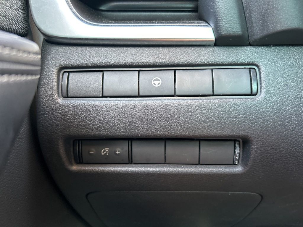 2023 Nissan Rogue SV photo 24