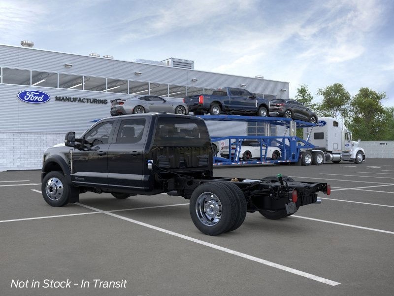 2025 Ford F-450 photo 2