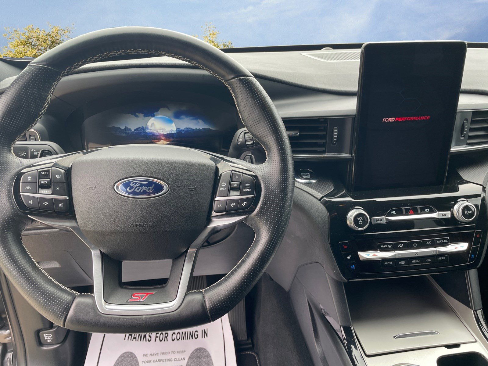 2021 Ford Explorer ST photo 4