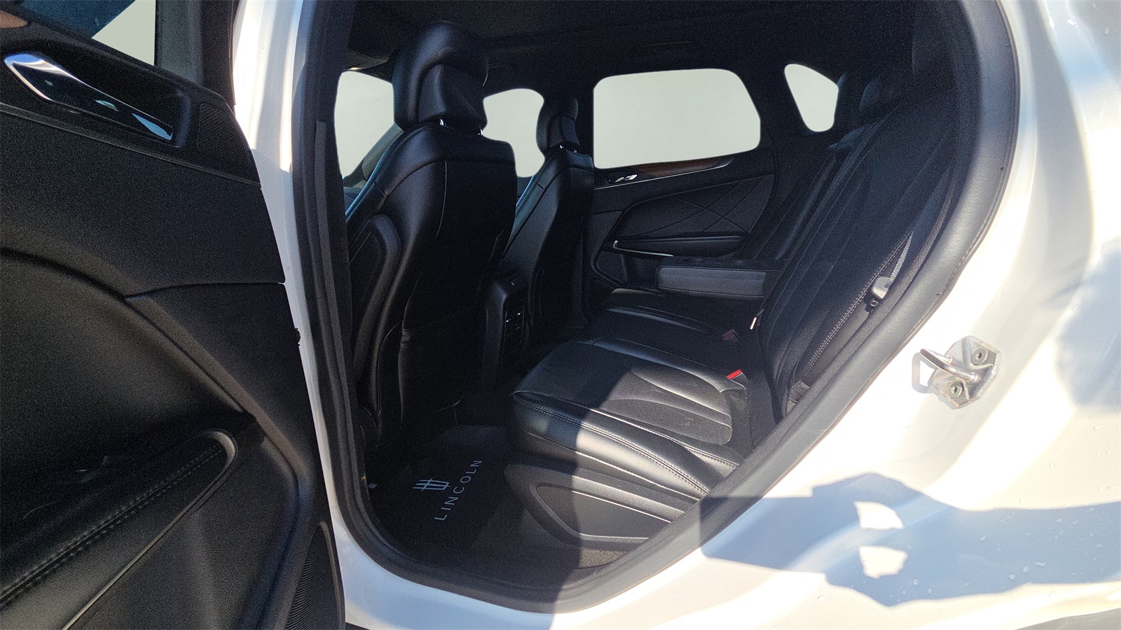 2016 Lincoln MKC Reserve photo 23
