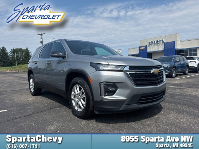2023 Chevrolet Traverse LS's photo