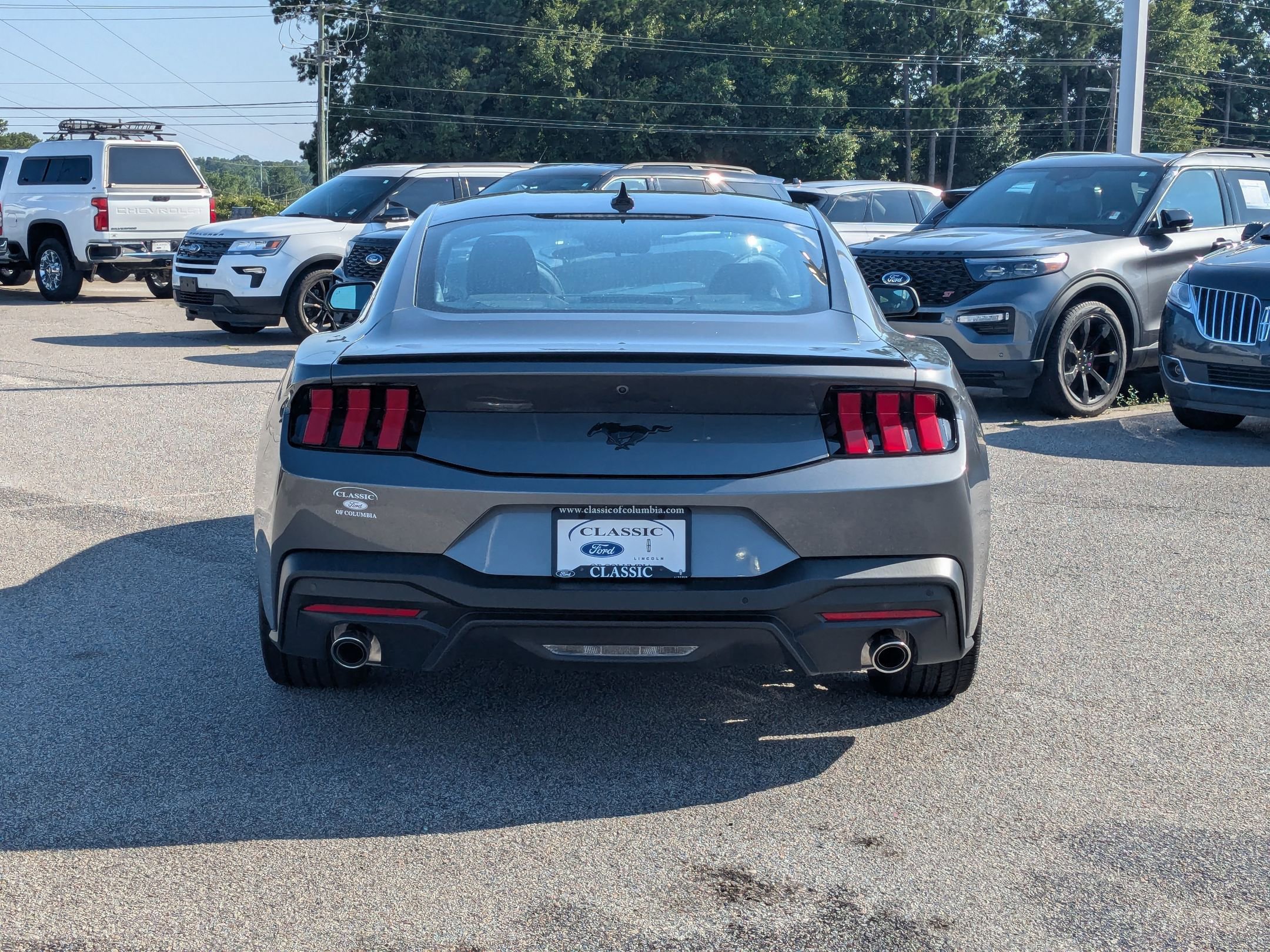 2025 Ford Mustang EcoBoost photo 2