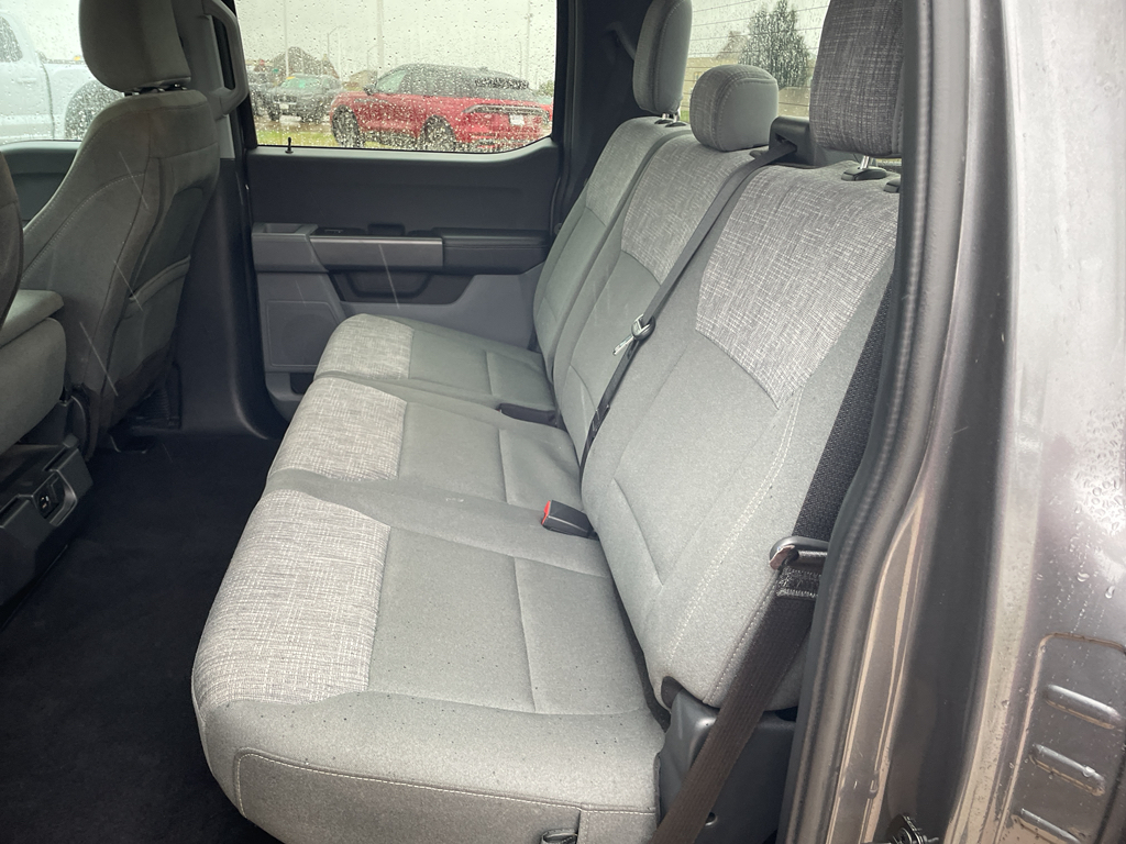 2023 Ford F-150 XLT photo 21