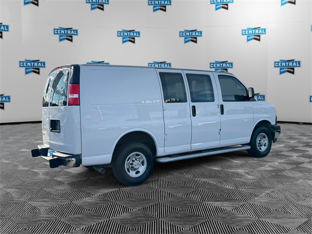 2024 Chevrolet Express 2500 Work Van photo 4