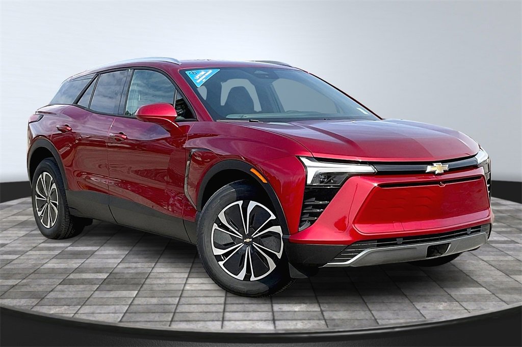 2025 Chevrolet Blazer EV photo 2