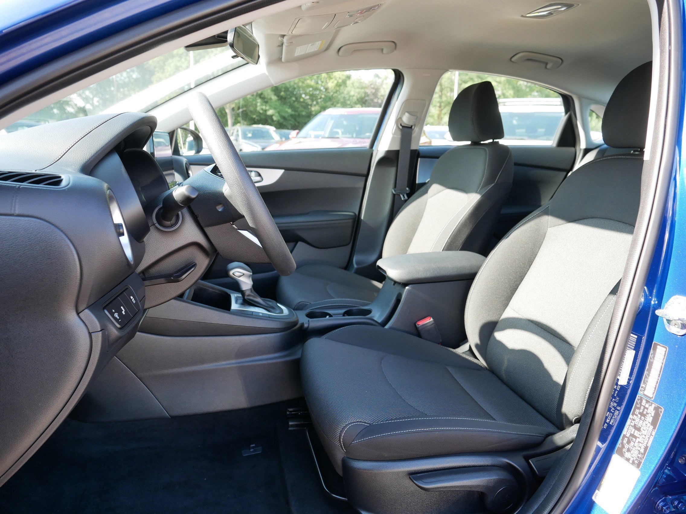 2023 Kia Forte LXS photo 33