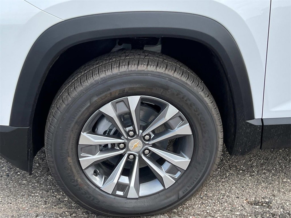 2026 Chevrolet Equinox LT photo 7