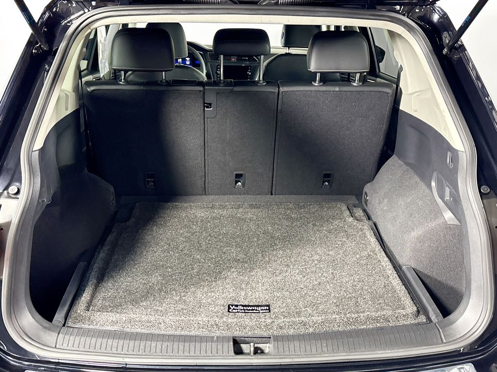 2022 Volkswagen Tiguan SE photo 21