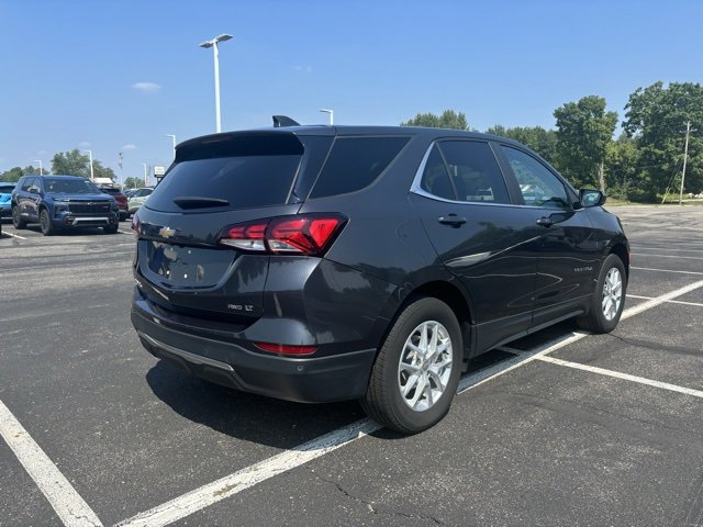 2023 Chevrolet Equinox LT photo 3