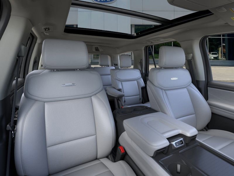 2025 Ford Expedition Platinum photo 9