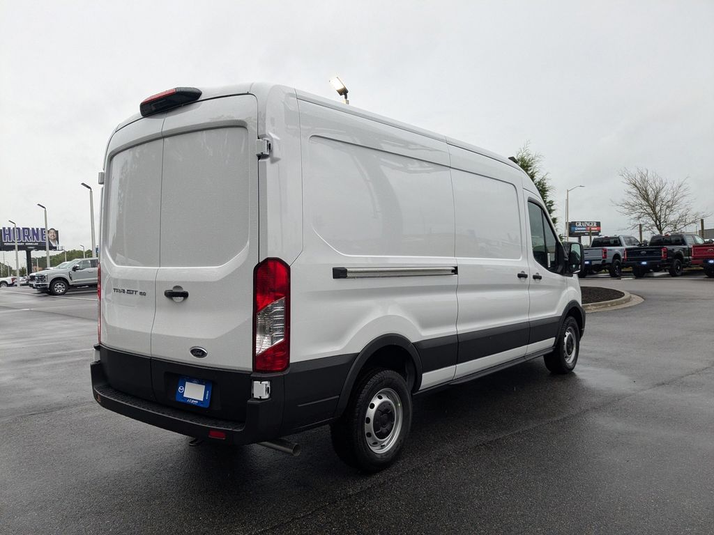 2025 Ford Transit photo 4