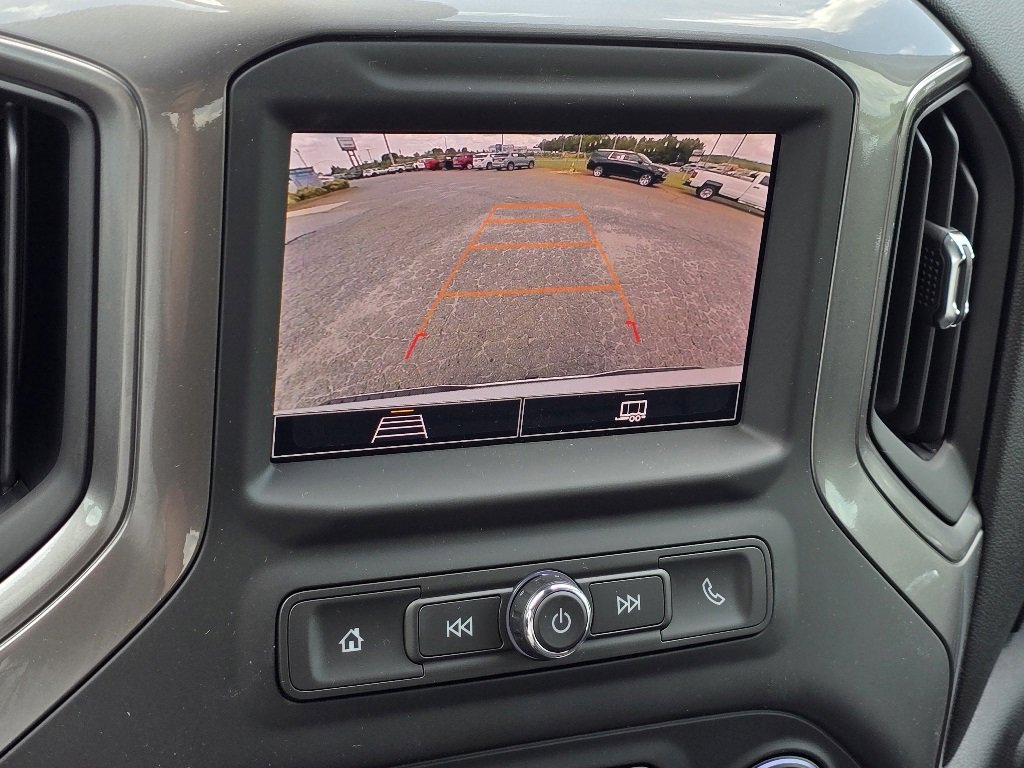 2025 Chevrolet Silverado 1500 Custom photo 4