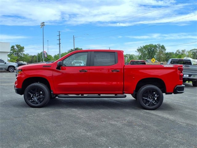 2025 Chevrolet Silverado 1500 Custom Trail Boss photo 4