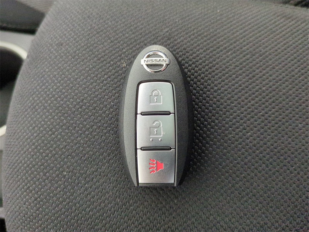 2012 Nissan Rogue SV photo 29