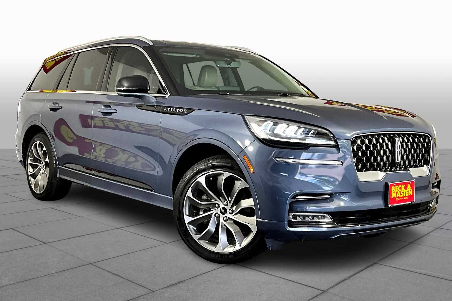 2021 Lincoln Aviator Grand Touring photo 4
