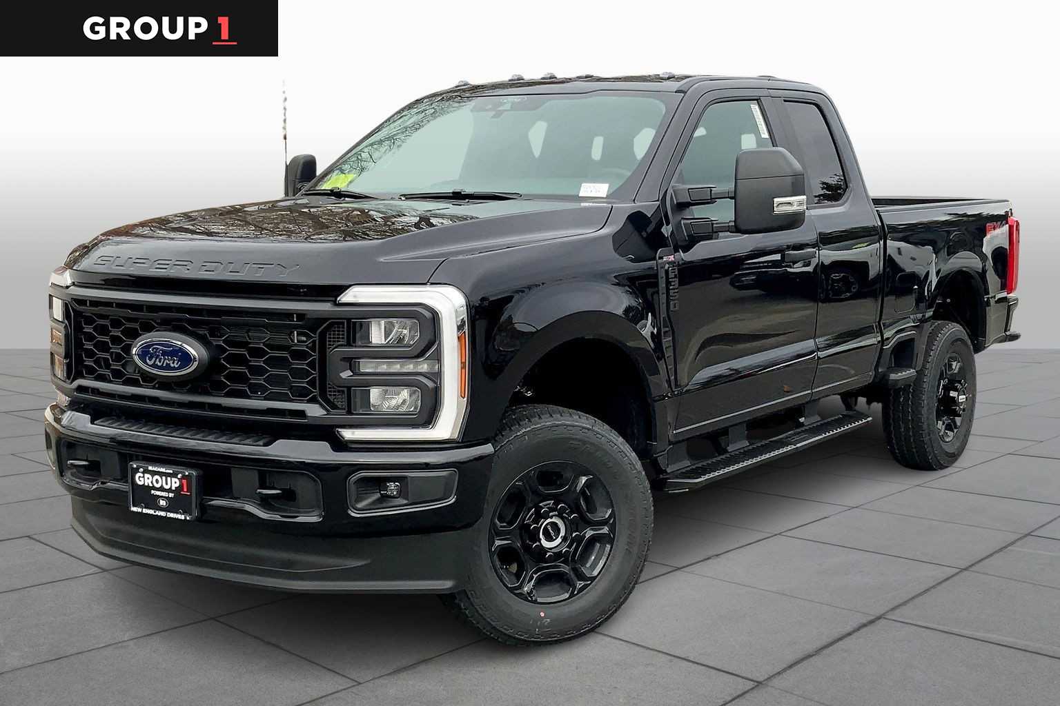 2026 Ford F-350 Super Duty XL's photo