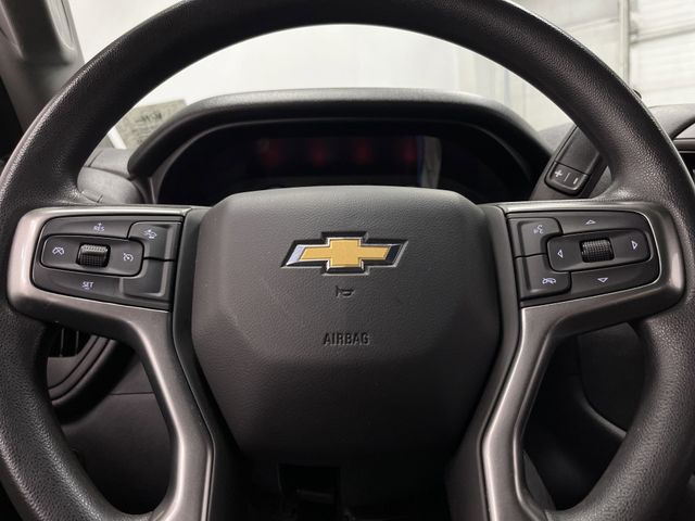 2021 Chevrolet Silverado 1500 Custom photo 13